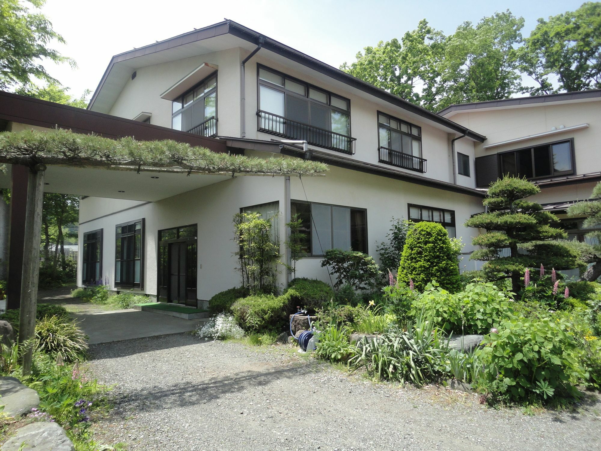 Yamanouchi Guest House Yamanakako Exterior photo